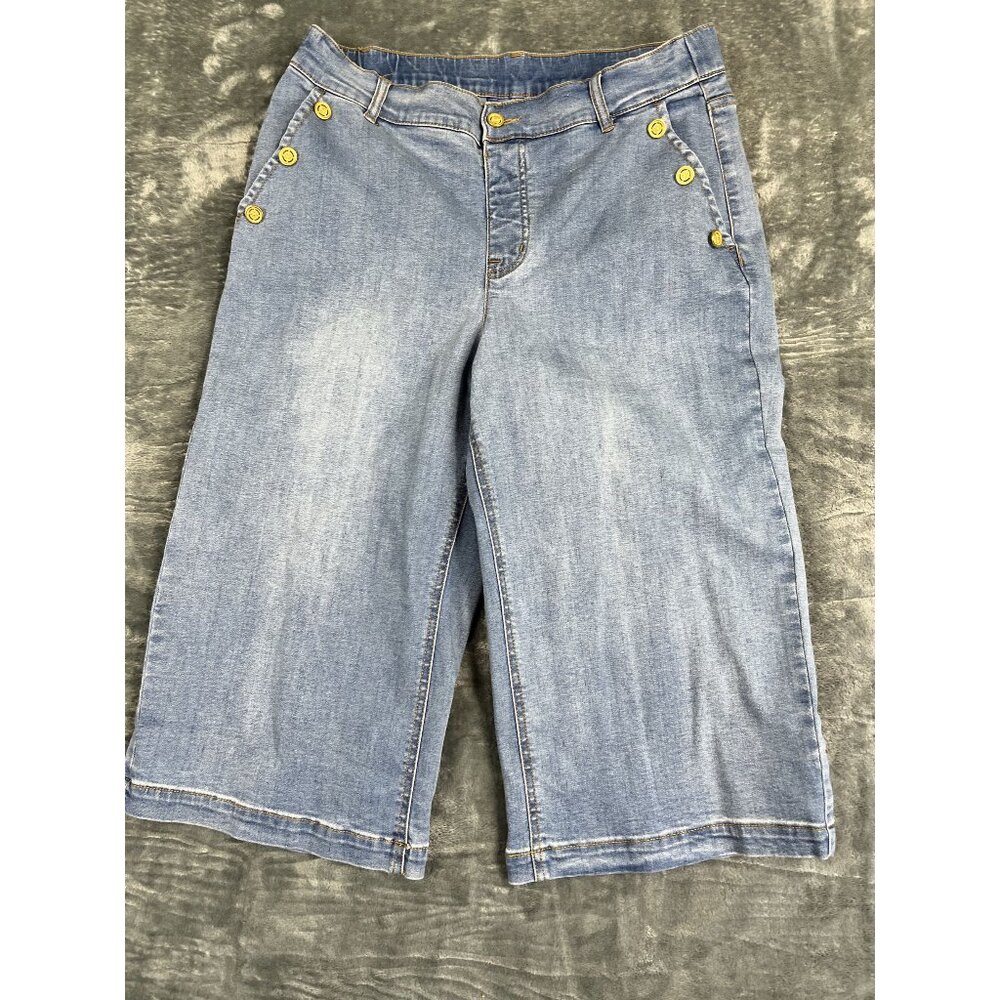 Isaac Mizrahi Live Women’s Denim Culottes Size 12 Blue Button Accent Stretch